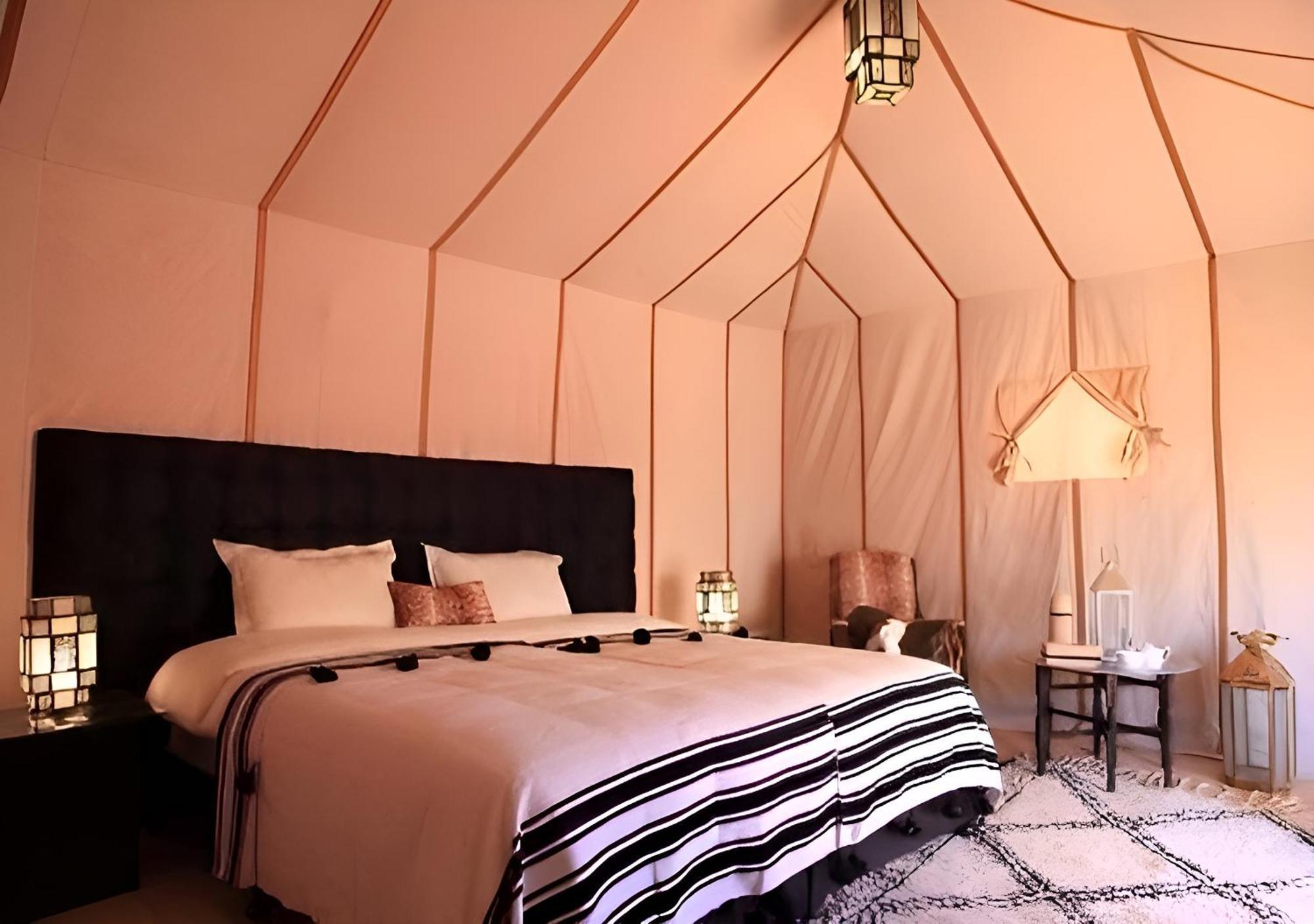Merzouga Lovely Luxury Camp Exterior photo