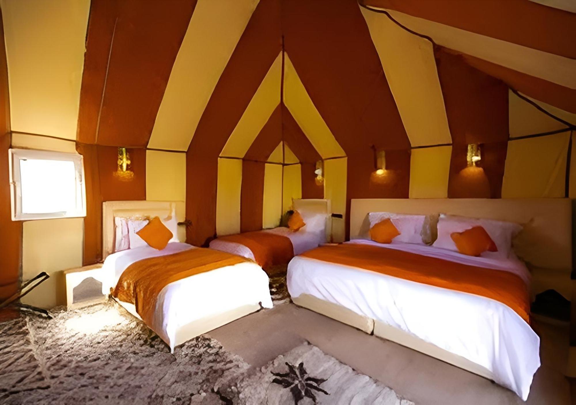 Merzouga Lovely Luxury Camp Exterior photo
